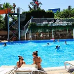 فندق Armir Palace 4*