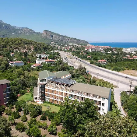 Armir Palace 4*